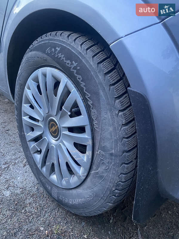 Хэтчбек Opel Astra 2008 в Тернополе