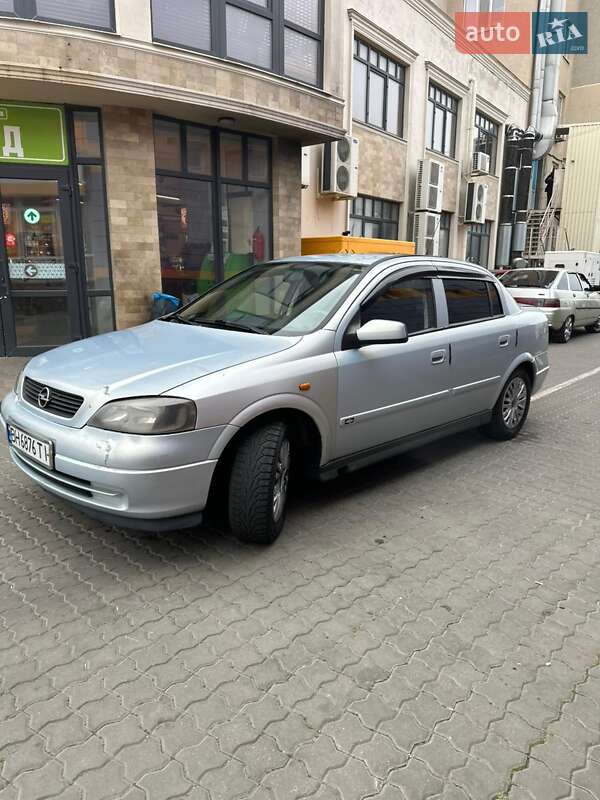 Седан Opel Astra 2004 в Одесі