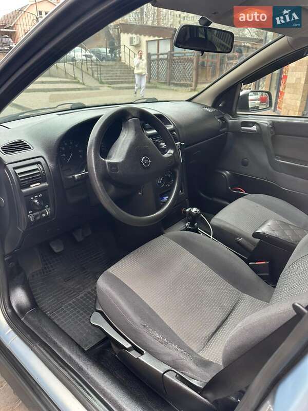 Седан Opel Astra 2004 в Одесі