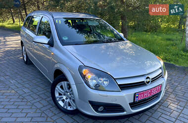 Универсал Opel Astra 2006 в Дрогобыче