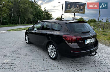 Универсал Opel Astra 2011 в 