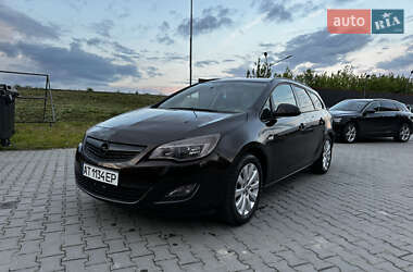 Универсал Opel Astra 2011 в 