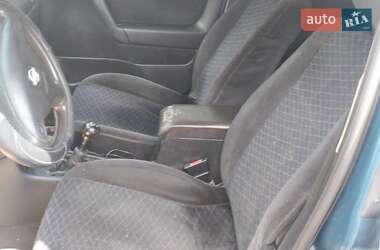 Хетчбек Opel Astra 2001 в 