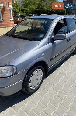 Седан Opel Astra 2008 в Тернополі