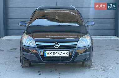 Универсал Opel Astra 2006 в Ровно