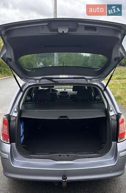 Универсал Opel Astra 2009 в 