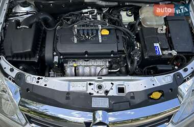 Універсал Opel Astra 2008 в 