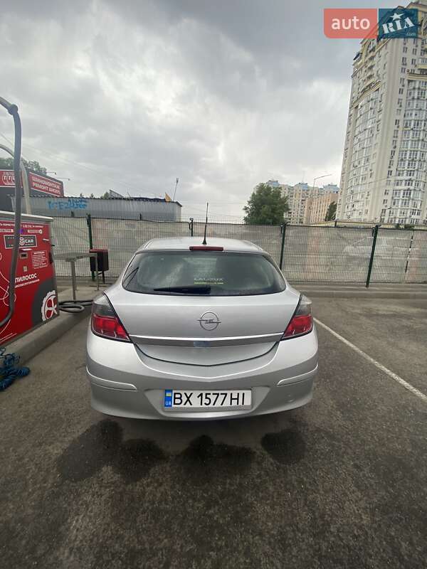 Хэтчбек Opel Astra 2006 в Киеве