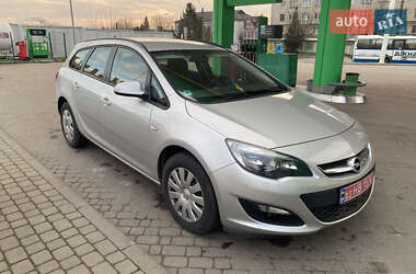Універсал Opel Astra 2015 в Львові