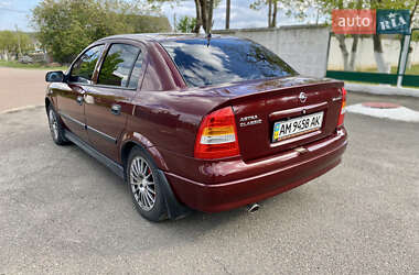 Седан Opel Astra 2007 в 