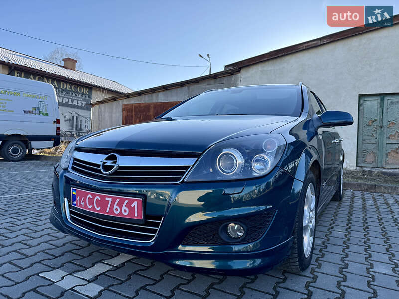 Універсал Opel Astra 2008 в Дрогобичі