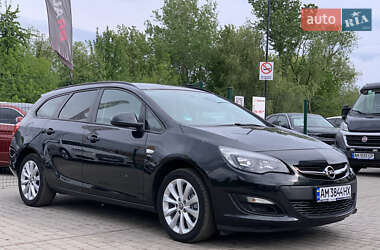 Универсал Opel Astra 2013 в 