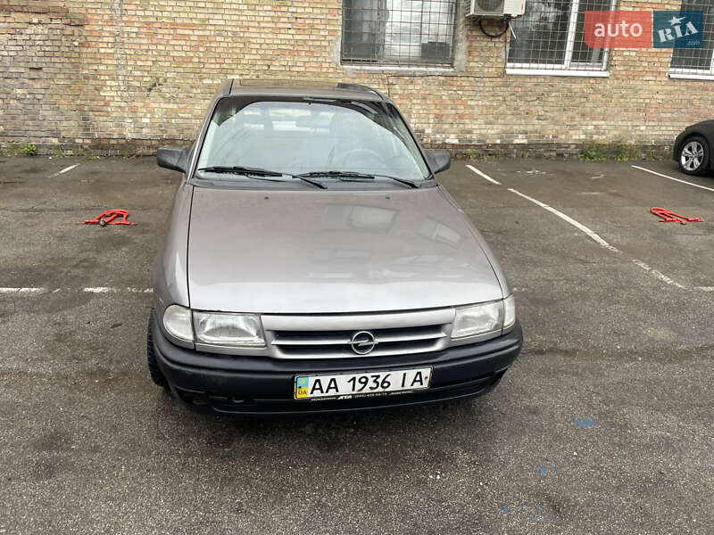 Хетчбек Opel Astra 1993 в Києві