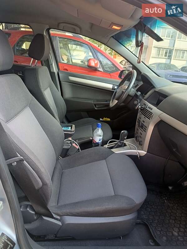 Седан Opel Astra 2008 в Виннице