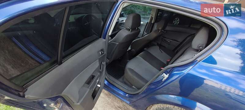 Хэтчбек Opel Astra 2005 в Ковеле