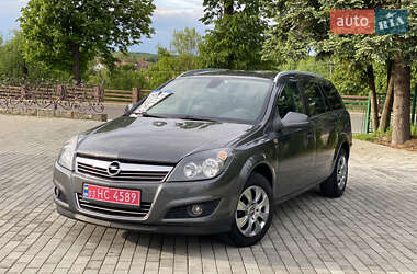 Универсал Opel Astra 2010 в Дрогобыче