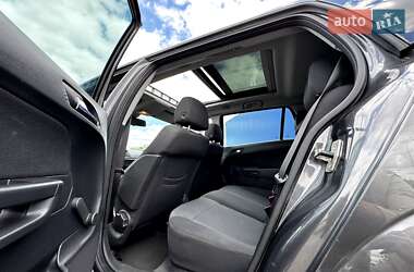Универсал Opel Astra 2010 в 