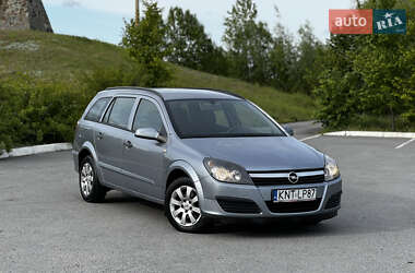 Универсал Opel Astra 2006 в Звягеле