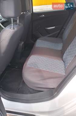 Универсал Opel Astra 2010 в 