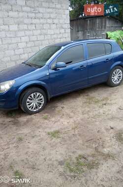 Хэтчбек Opel Astra 2004 в Малине