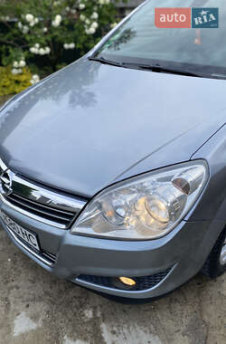 Универсал Opel Astra 2008 в 