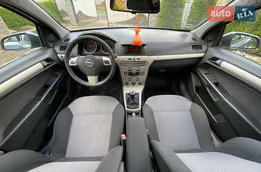 Универсал Opel Astra 2008 в 