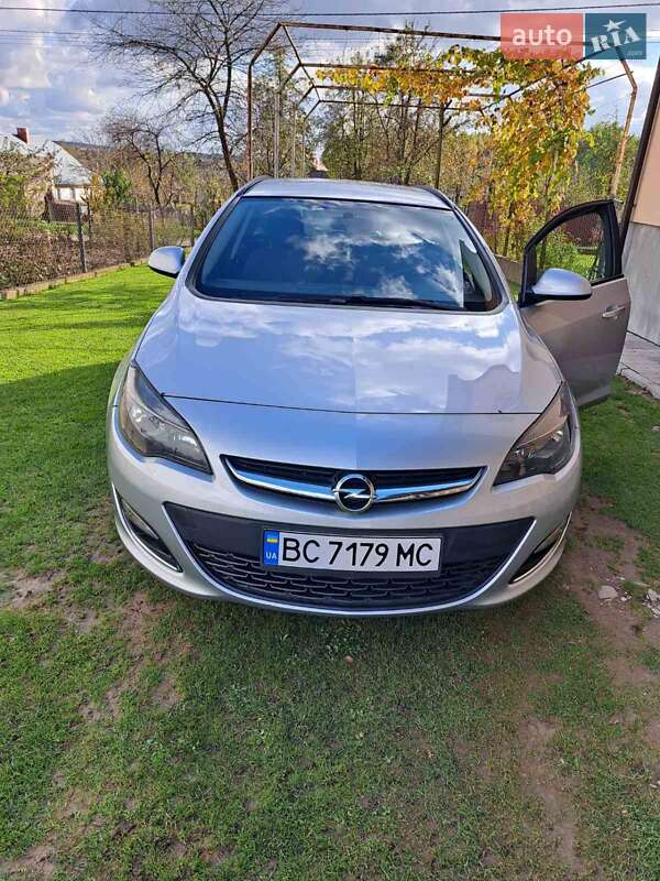Opel Astra 2013