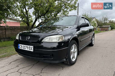 Седан Opel Astra 2006 в Мене