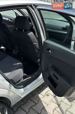 Хетчбек Opel Astra 2009 в 