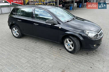 Хэтчбек Opel Astra 2009 в 