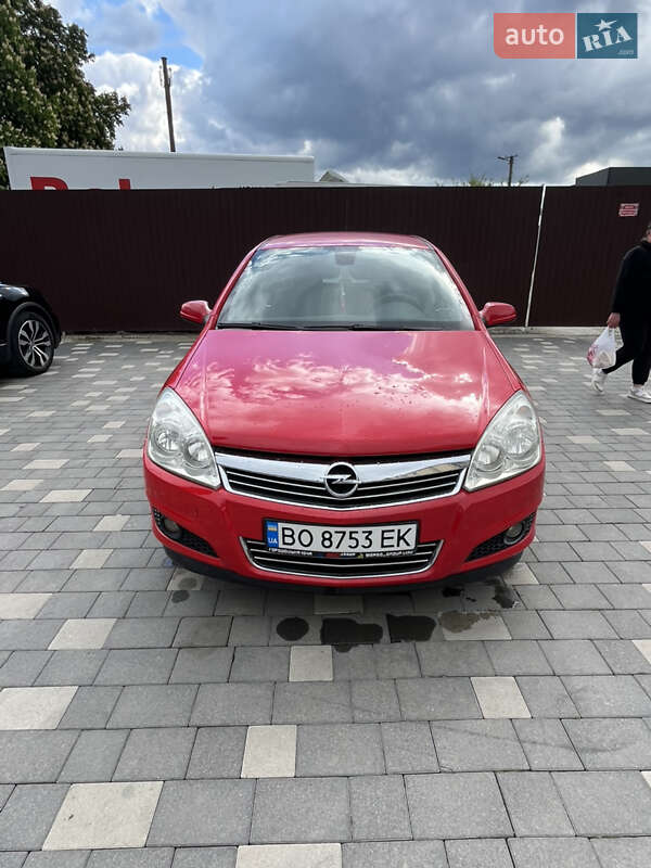 Универсал Opel Astra 2009 в Бучаче