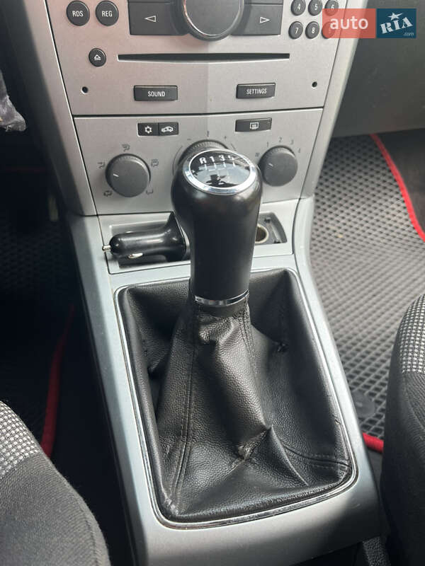 Универсал Opel Astra 2009 в Бучаче