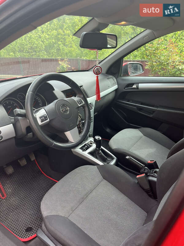 Универсал Opel Astra 2009 в Бучаче