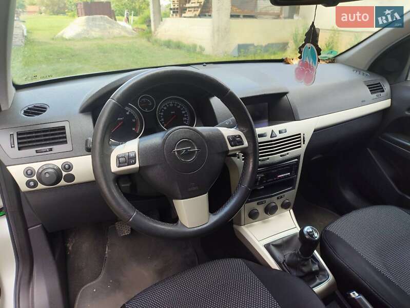 Универсал Opel Astra 2008 в Ракошине фото 4 Универсал Opel Astra 2008 в Ракошине
