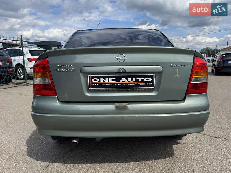 Седан Opel Astra 2007 в Киеве