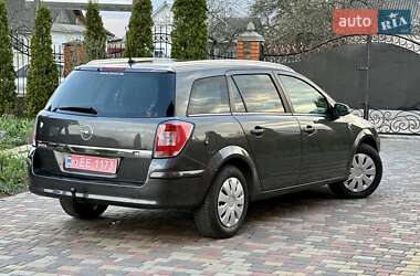 Универсал Opel Astra 2009 в 