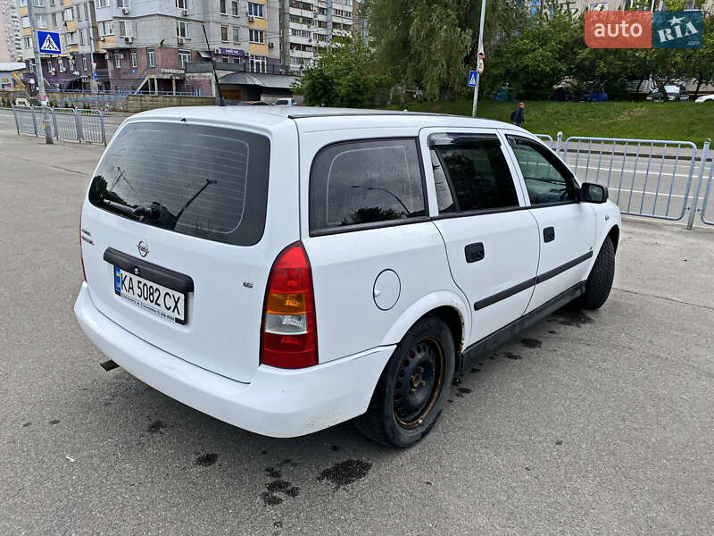 Універсал Opel Astra 2004 в Києві