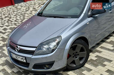 Универсал Opel Astra 2005 в 