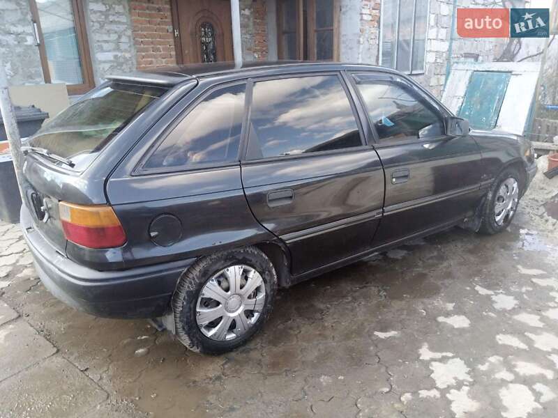 Хэтчбек Opel Astra 1992 в Львове