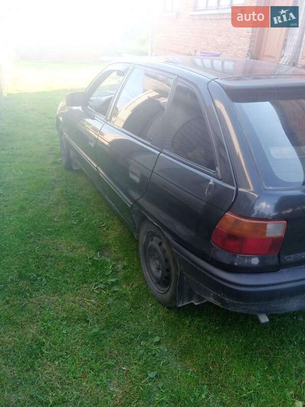 Хэтчбек Opel Astra 1992 в Львове