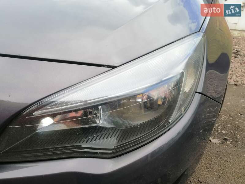 Універсал Opel Astra 2014 в Ніжині