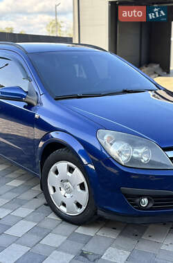 Універсал Opel Astra 2006 в 