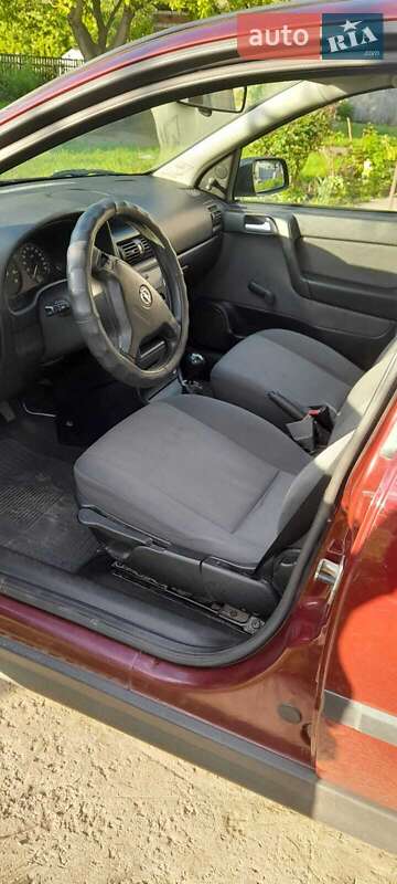 Седан Opel Astra 2008 в Переяславе