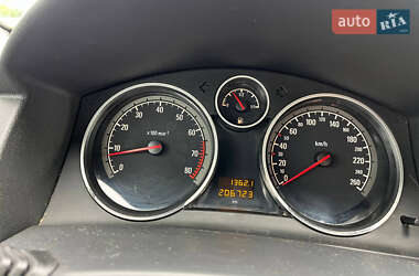 Универсал Opel Astra 2006 в 