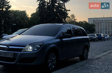 Универсал Opel Astra 2005 в 