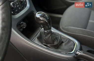 Універсал Opel Astra 2015 в 