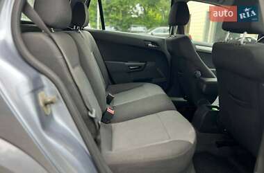 Универсал Opel Astra 2009 в 