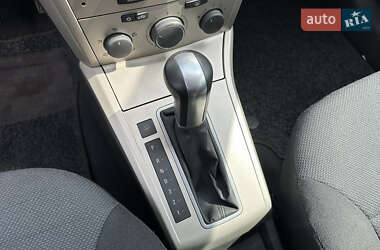 Хэтчбек Opel Astra 2007 в 