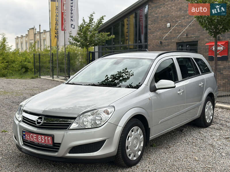 Універсал Opel Astra 2009 в Вінниці
