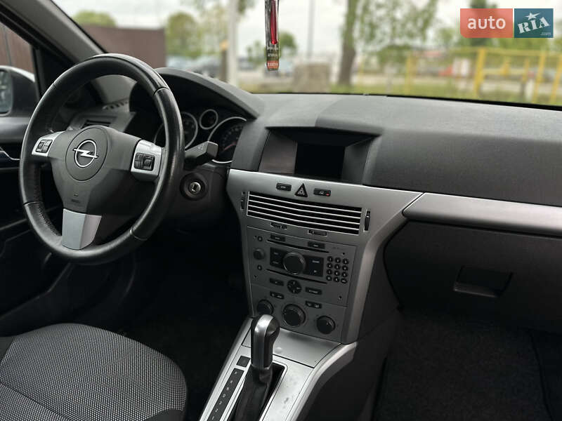 Універсал Opel Astra 2009 в Вінниці
